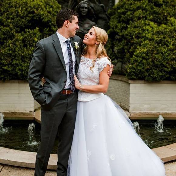 Meet your Posher, Lia - Picture 1 of 1